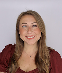 Brie Penaherrera headshot